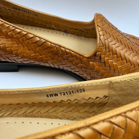 Trotters Womens Liz III Loafers US 8 WW Brown Woven Leather Slip-On NIB - Picture 13 of 13